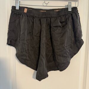 Lunya Gray Silk Shorts size M